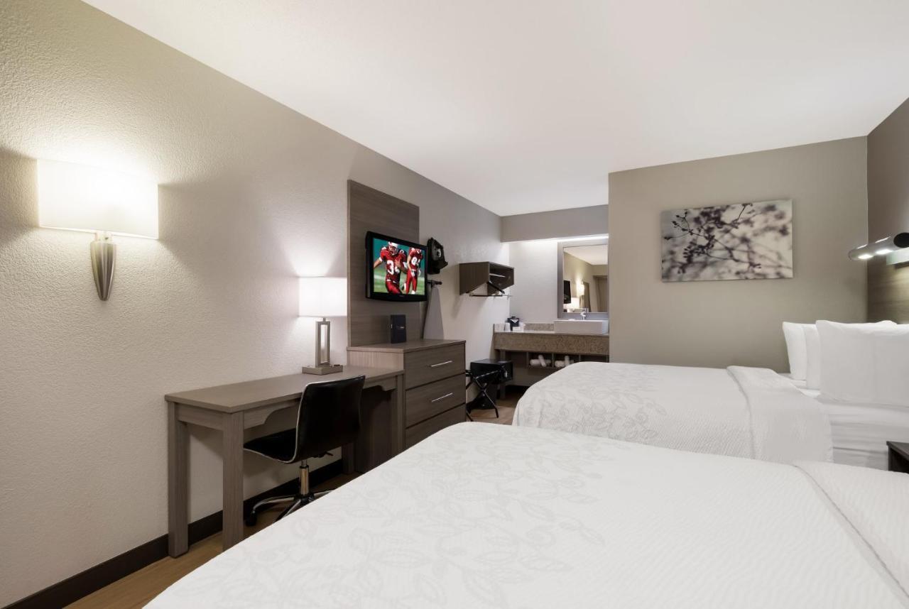 Standard Room with Two Double Beds Smoke Free