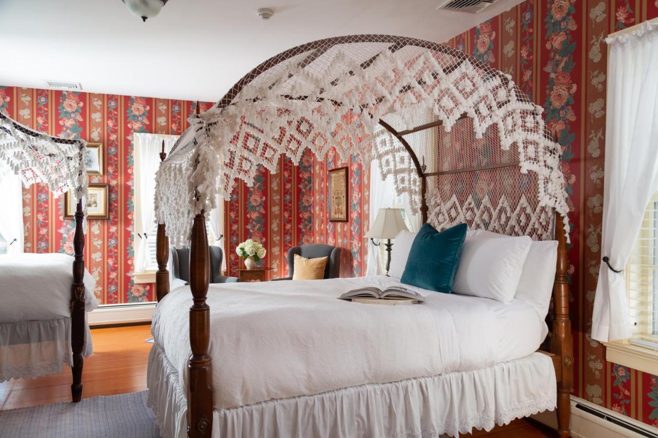 Traditional Room
