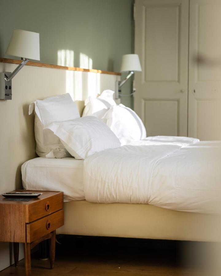 Chambre Double Signature