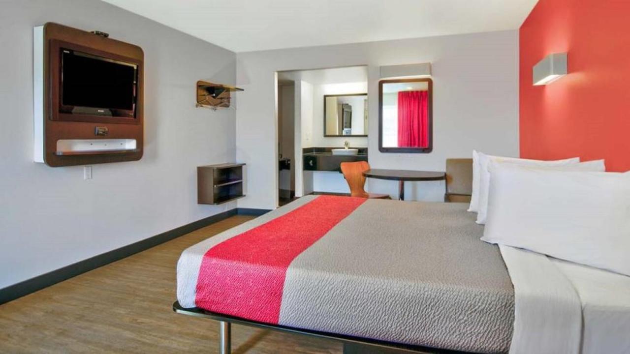 King Room Non-Smoking