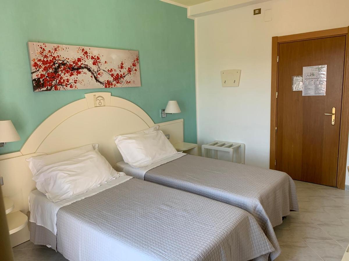 Double or Twin Room Balcony