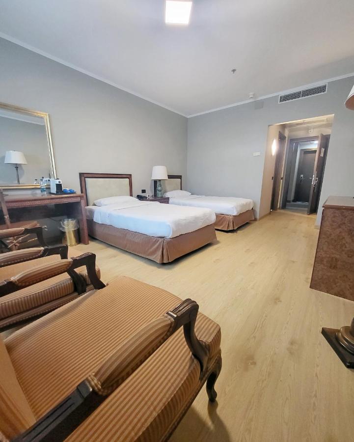 Deluxe Single Room