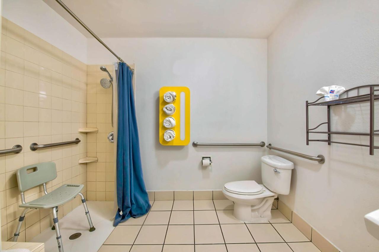 Queen Room Disability Access Roll Shower