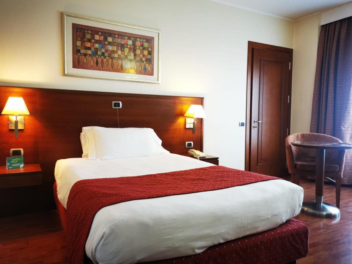 Double Room French Bed Disability Access