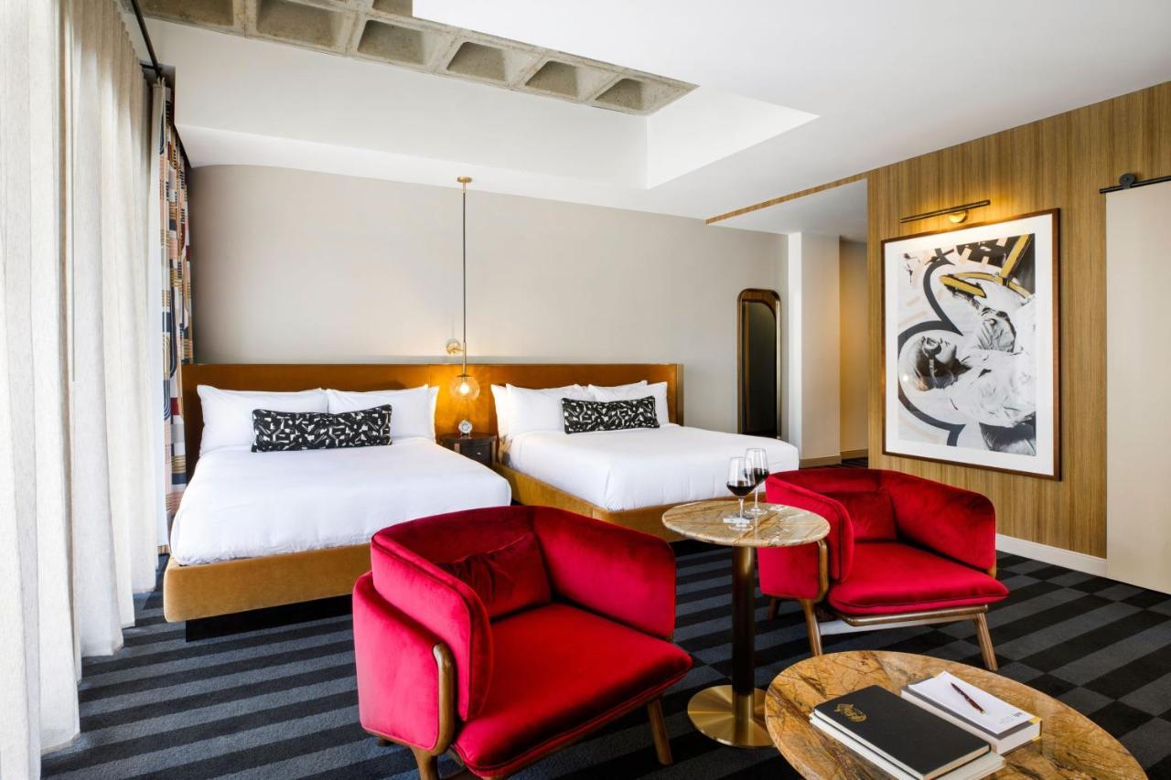 Queen Room Two Queen Beds City View