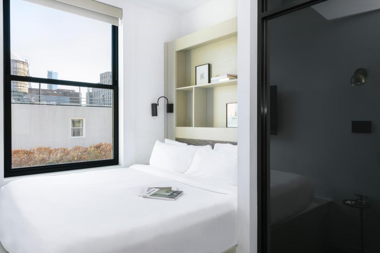 Walker King Room