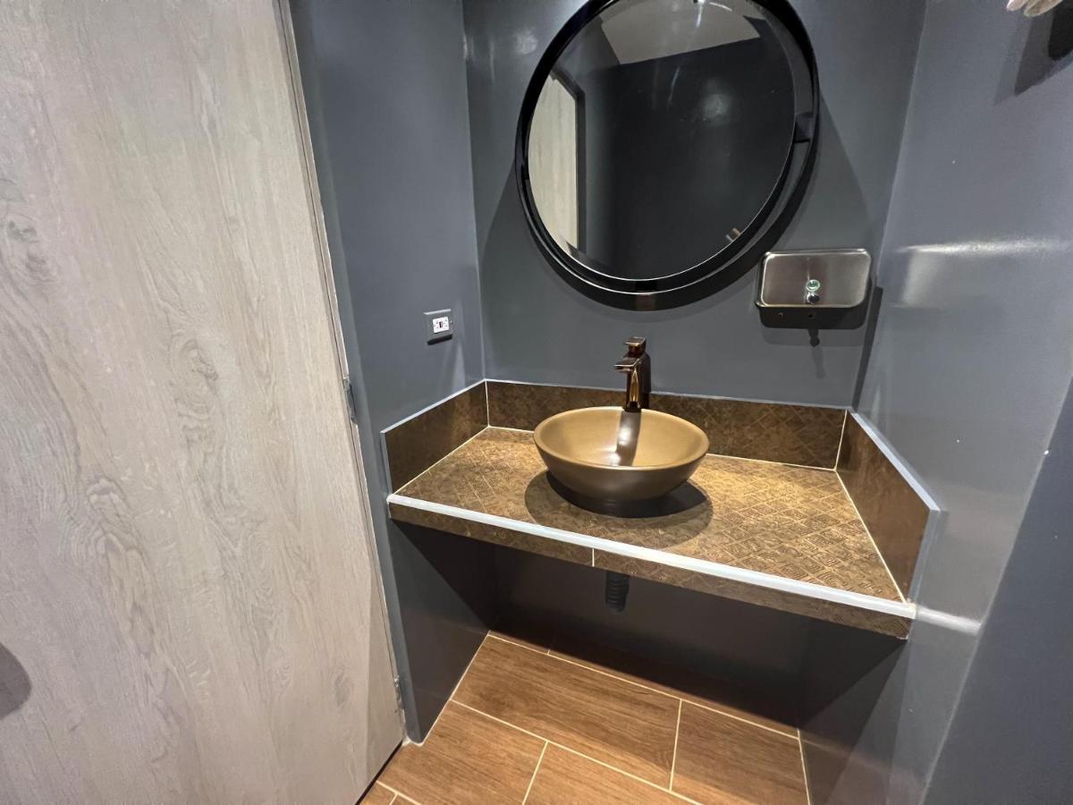 Double Room,1349347222:JPEG