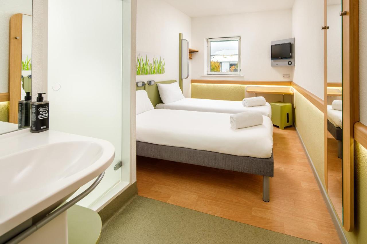 Classic Twin Room