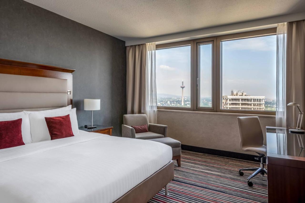 Guest room 1 King High floor