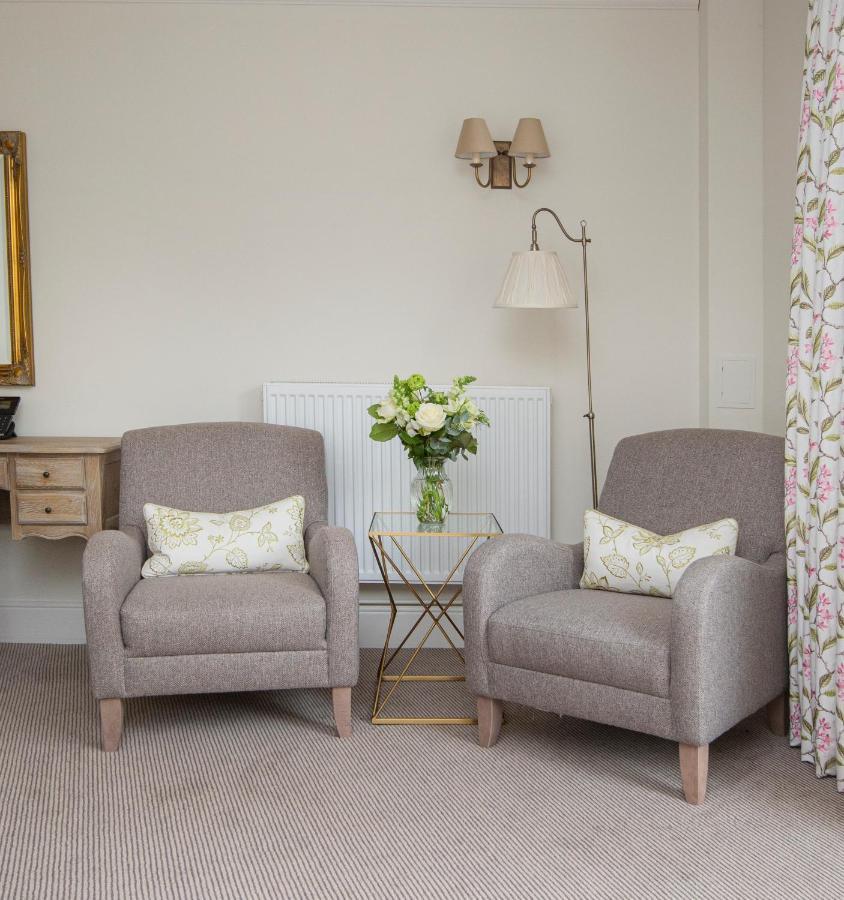 Manor Room,1351078189:JPEG