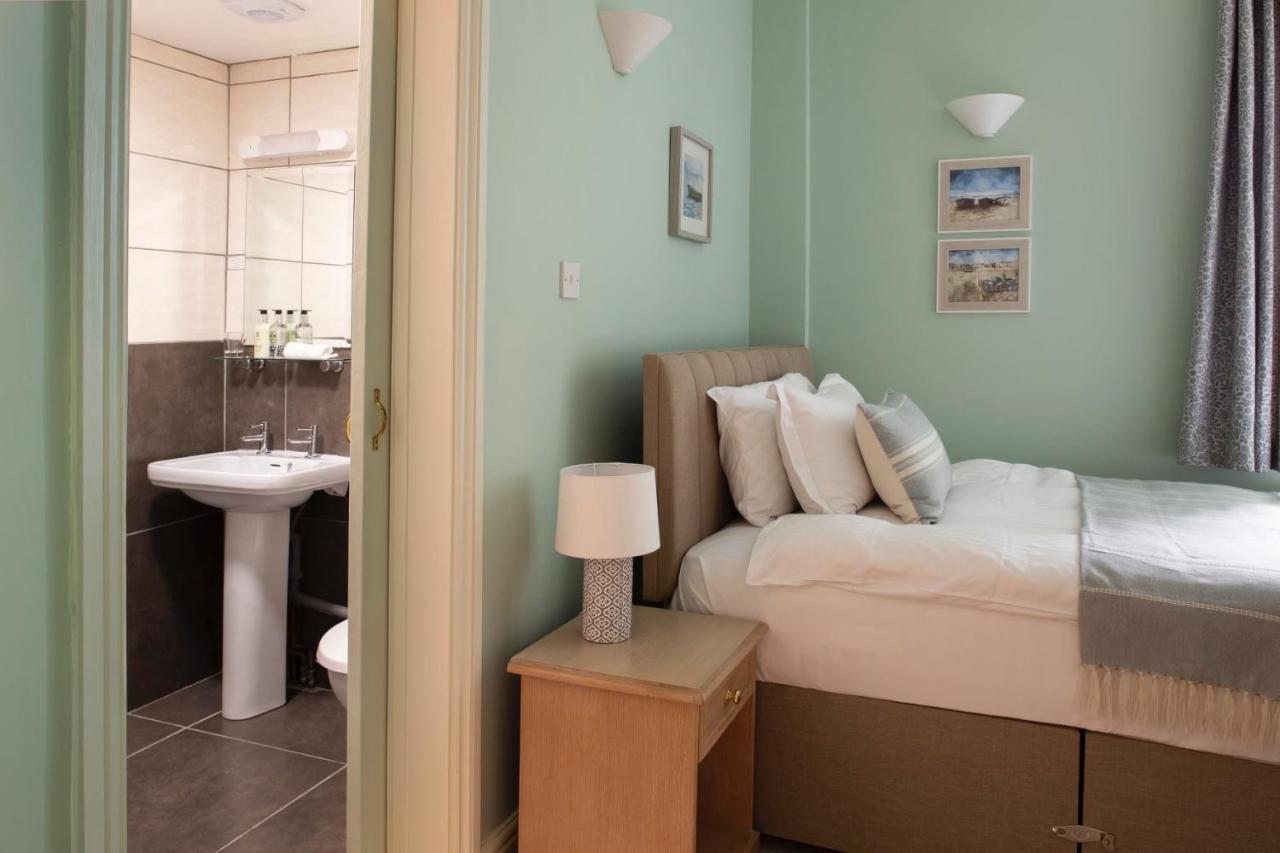 Large Single Room