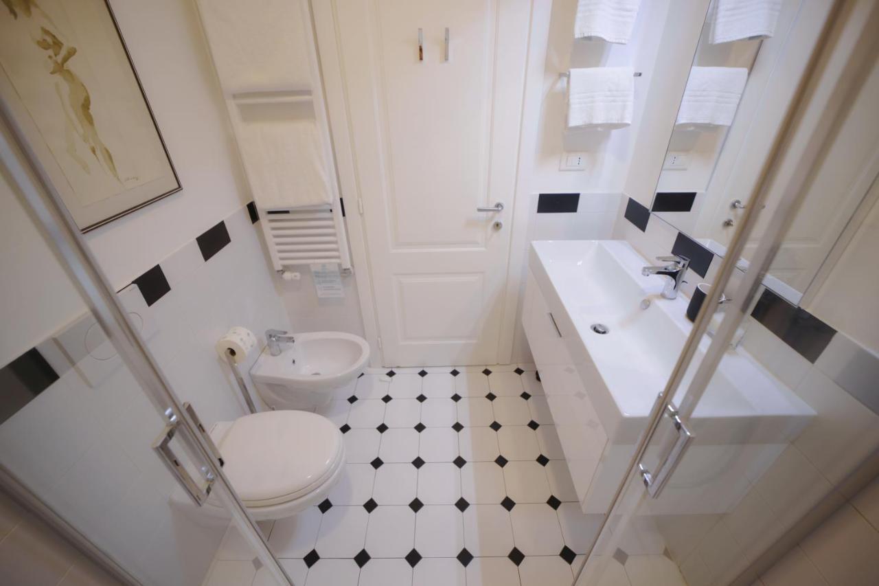 Double or Twin Room Kitchenette