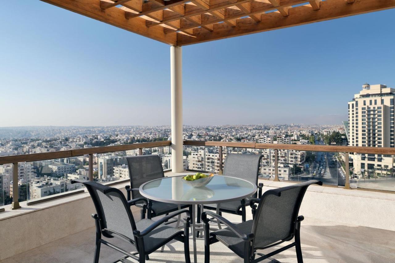 Diplomatic Suite Club lounge access 1 Bedroom Suite