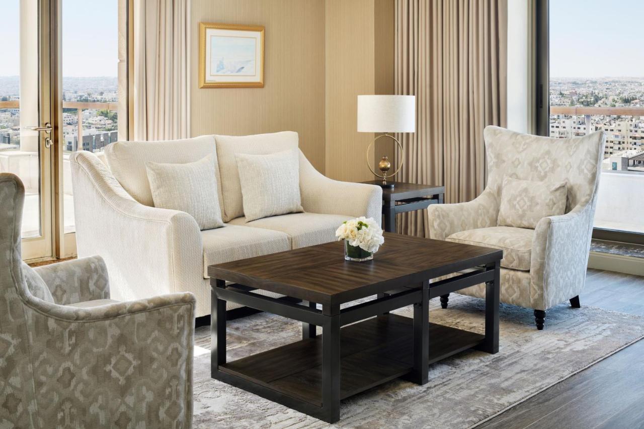 Diplomatic Suite Club lounge access 1 Bedroom Suite