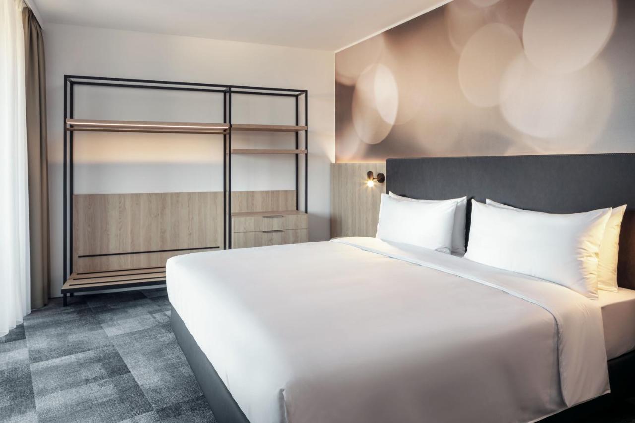 Stardust Suite 1 Bedroom Suite 1 King Sofa bed Balcony
