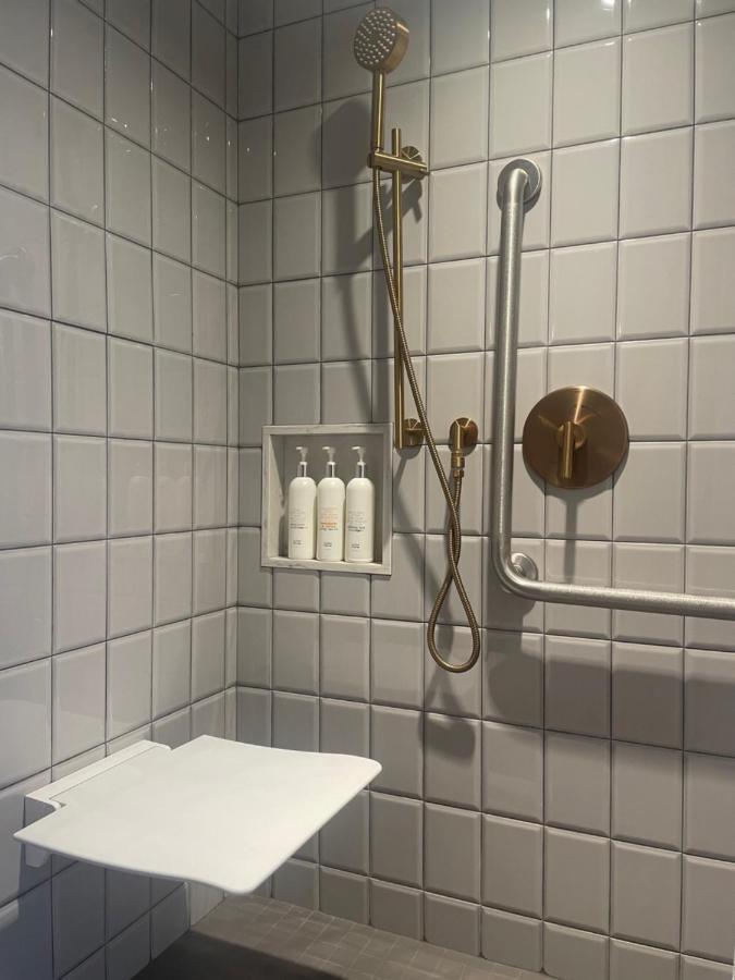 King Room Mobility Accessible Roll Shower Non-Smoking
