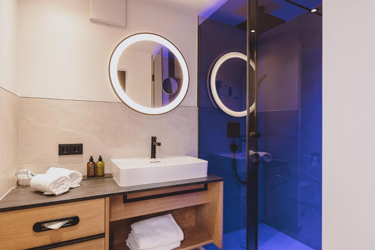 Suite with Sauna and Balcony