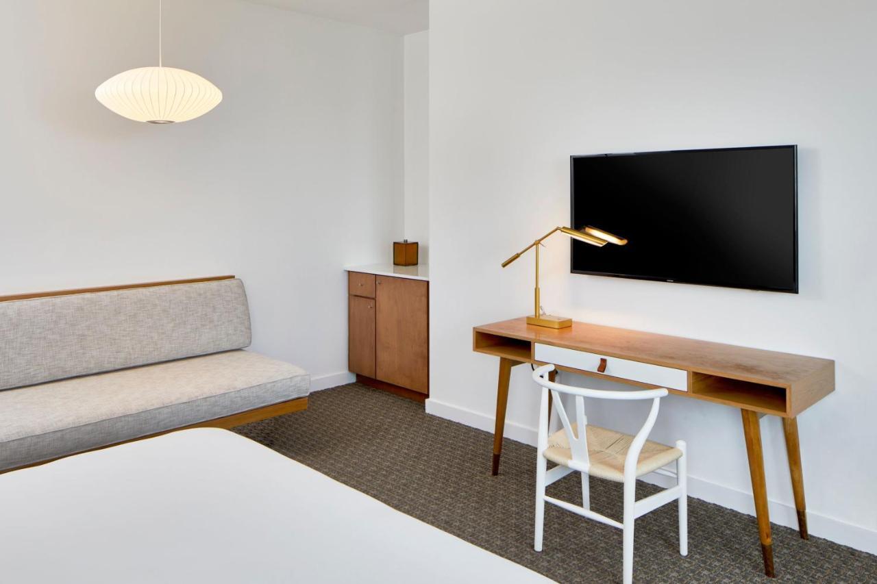 Superior Guest room King