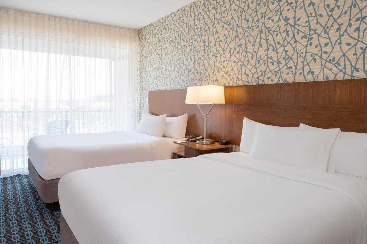 Queen Room Two Queen Beds Pool View Balcony