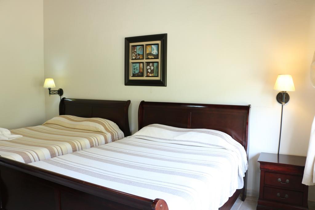 Quadruple Room with Mountain View