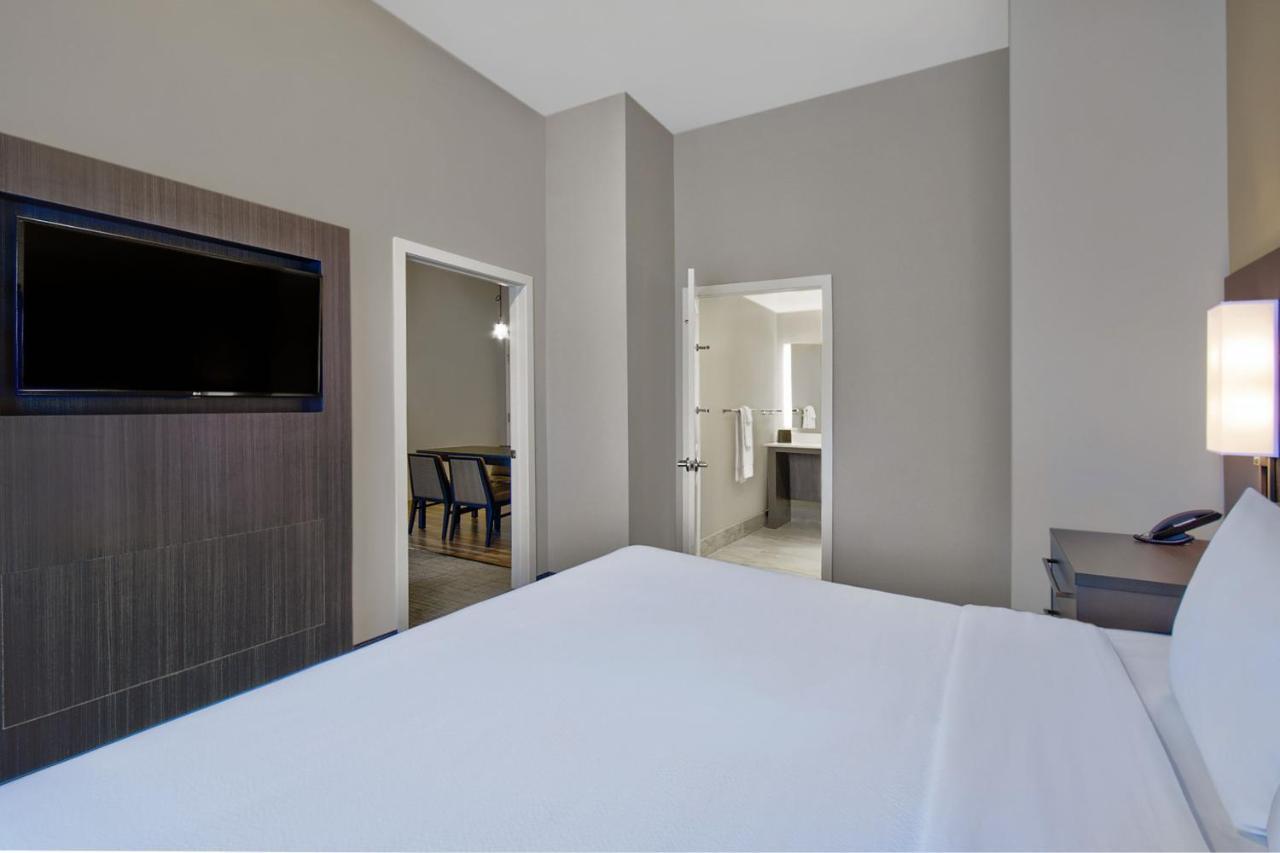 One-Bedroom King Suite with Sofa Bed