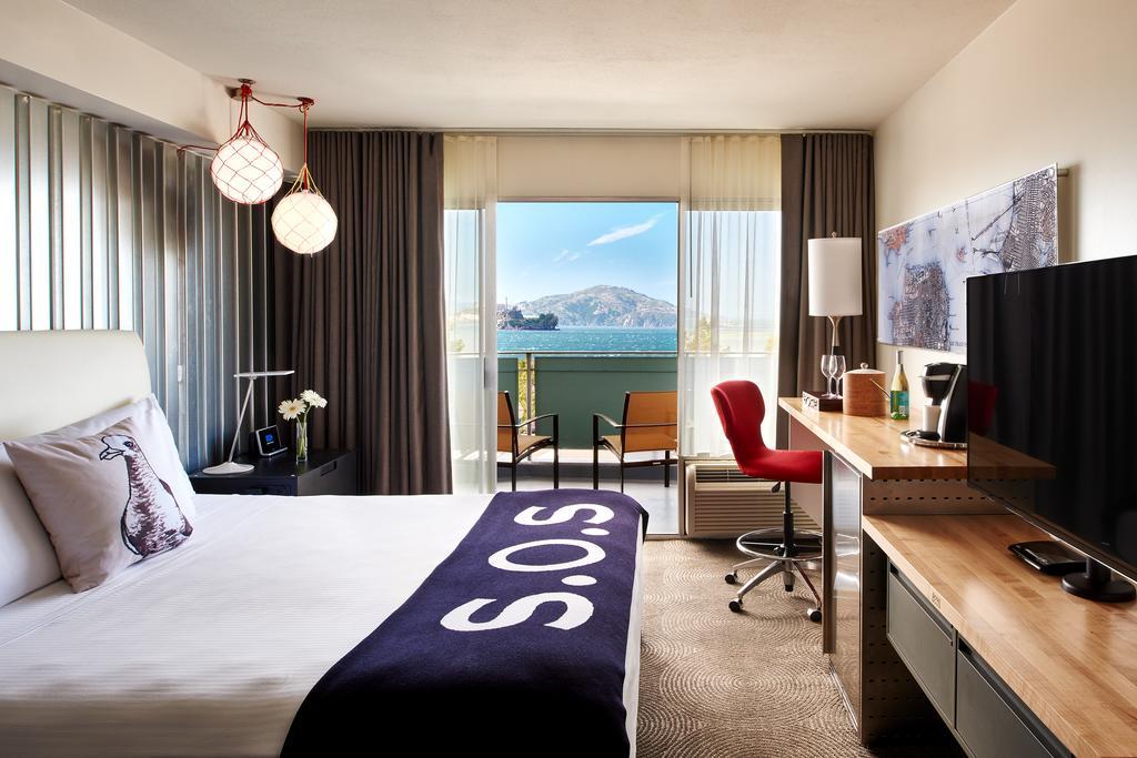 Chambre Lit King-Size Premium avec Balcon - Côté Mer