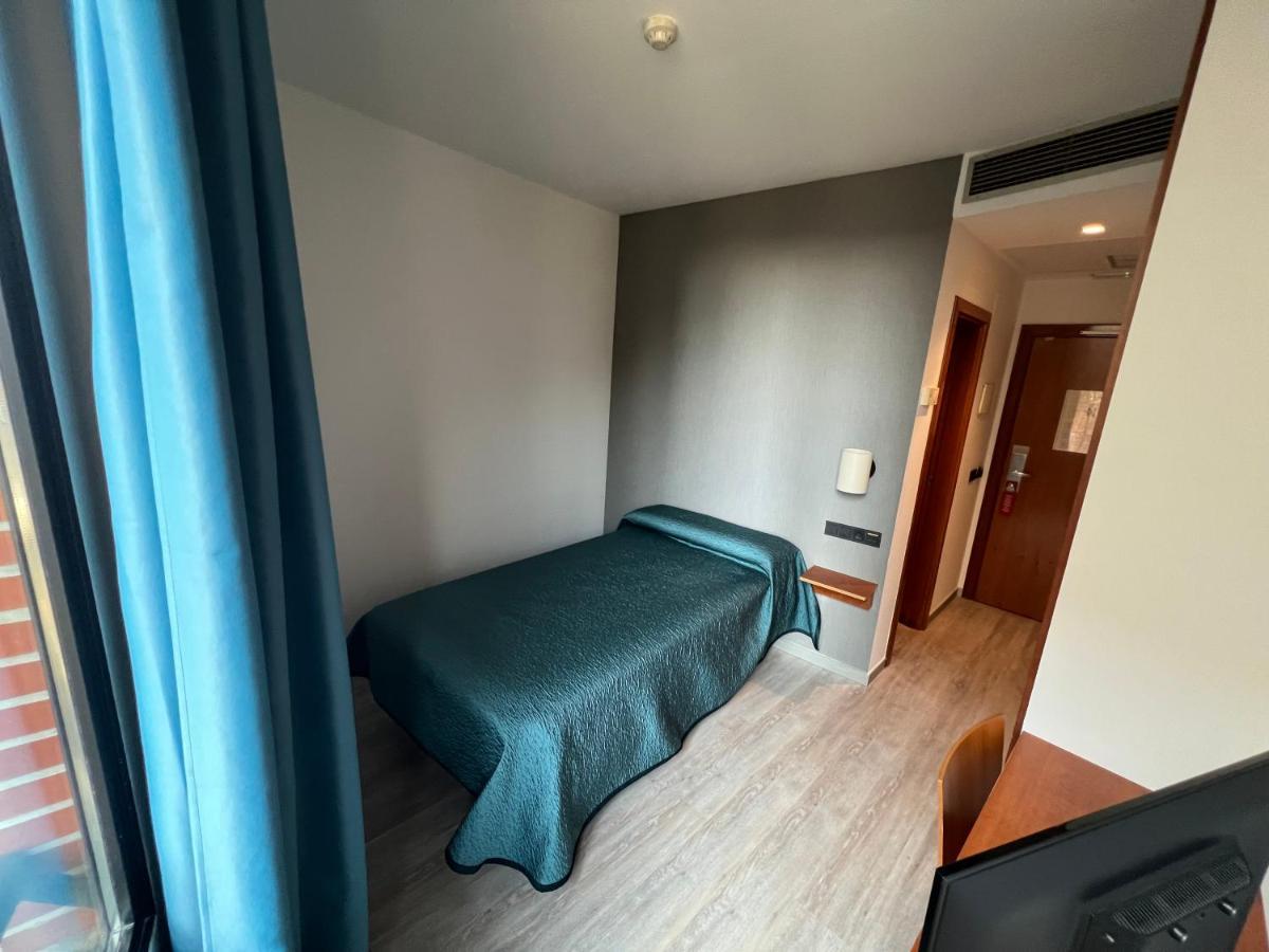 Single Room,1477214788:JPEG
