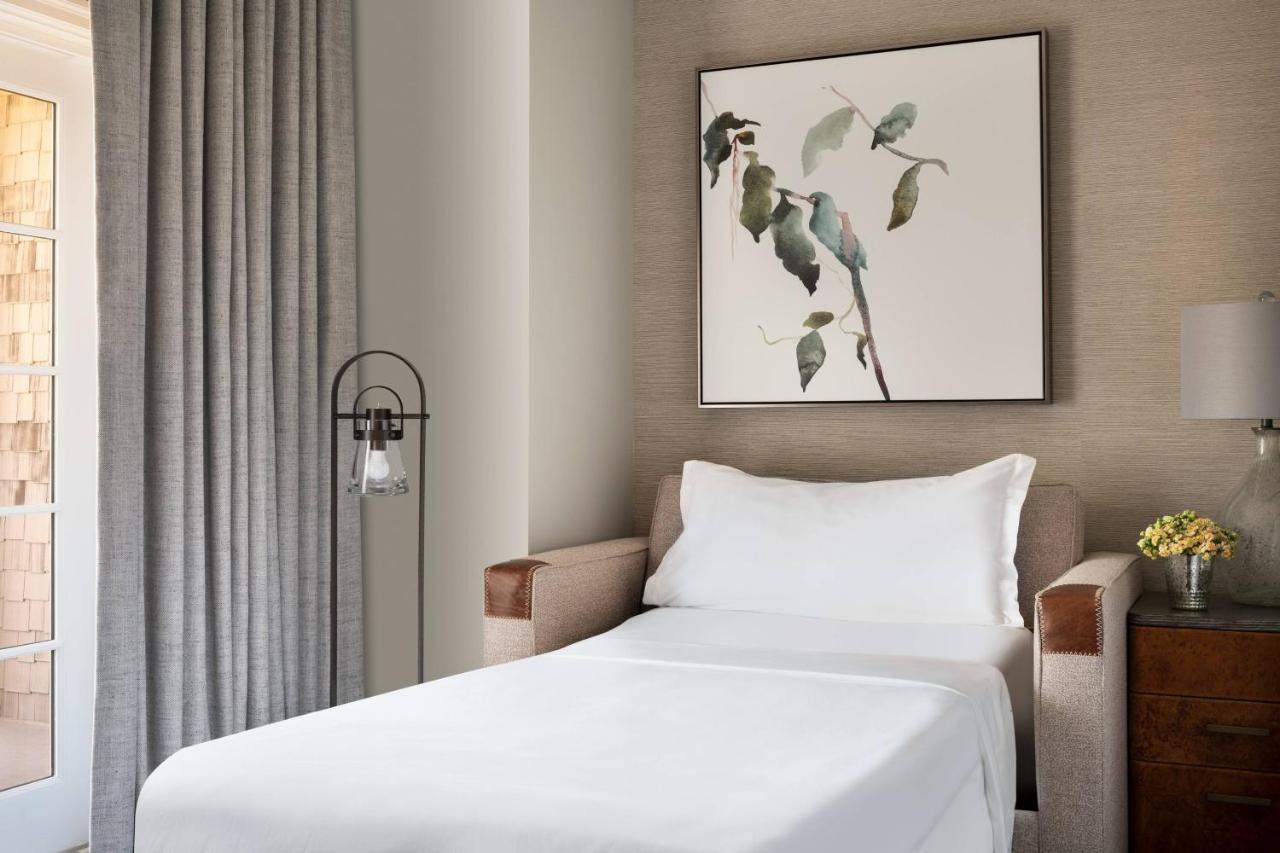 King or Double Room Lake View Balcony