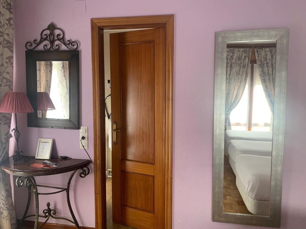 Quadruple Room Bath