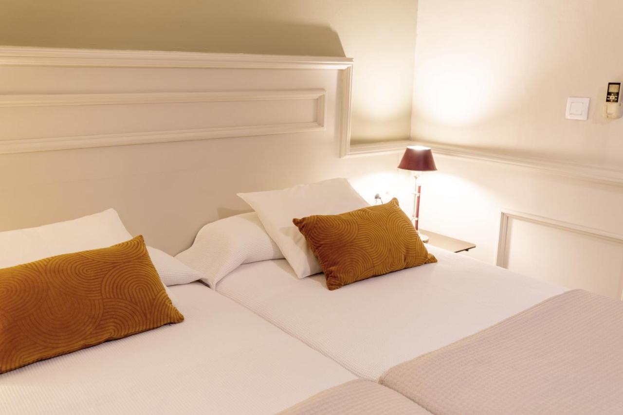 Double or Twin Room,1363513835:JPEG