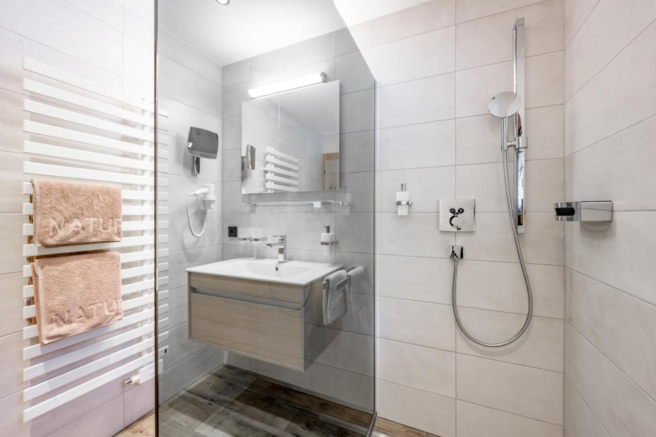 Double Room Mountain View