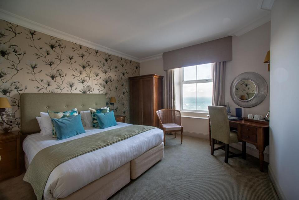 Doppelzimmer mit Meerblick