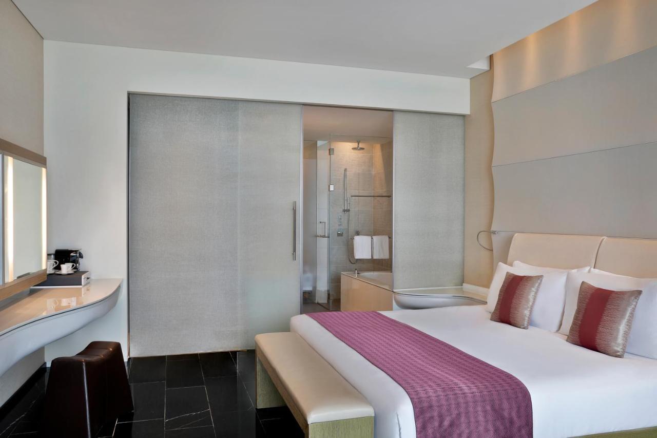 Wonderful Connecting Guest room Balcony,1553652703:JPEG