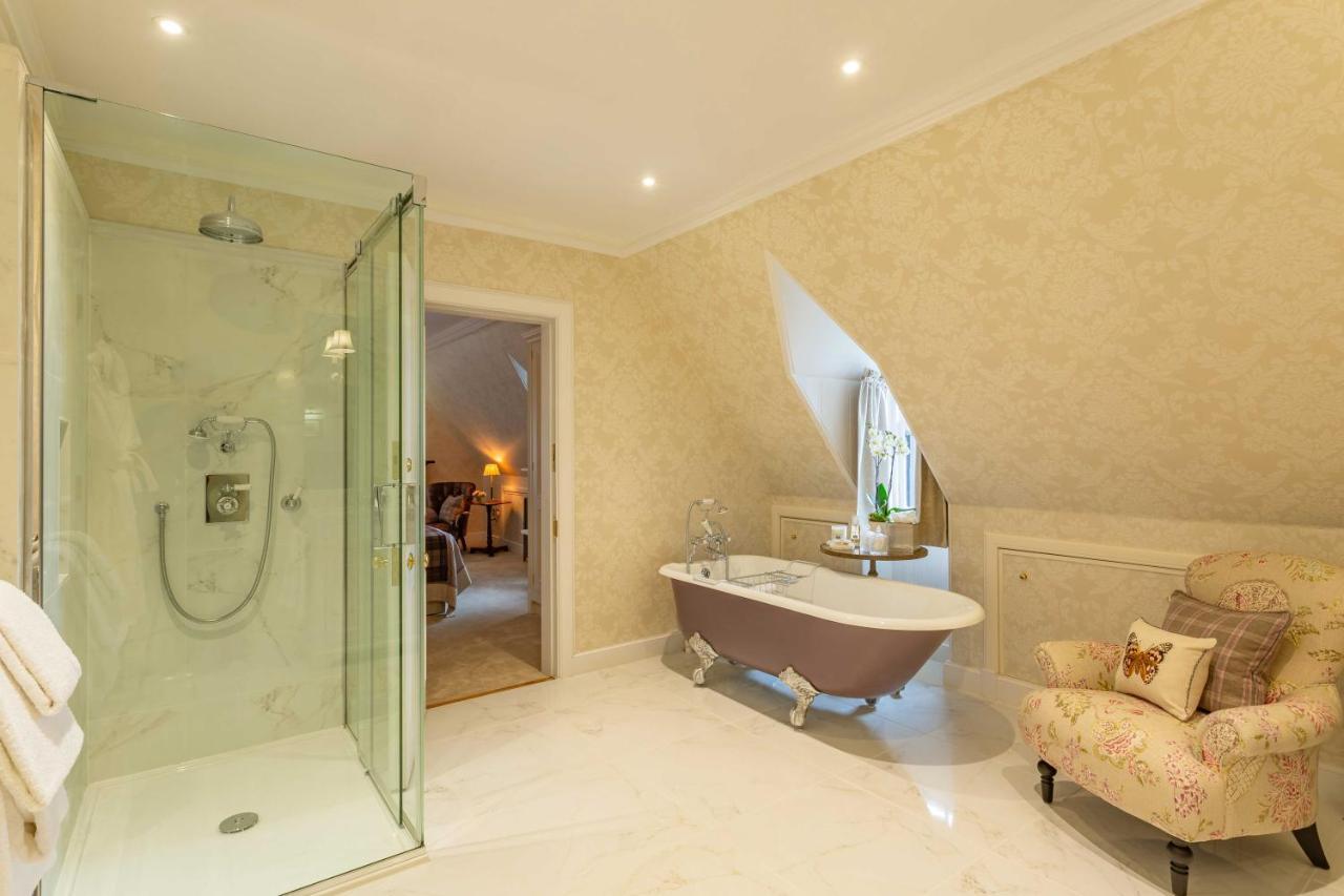 West Wing Suite