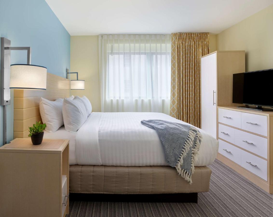 One Bedroom Suite King