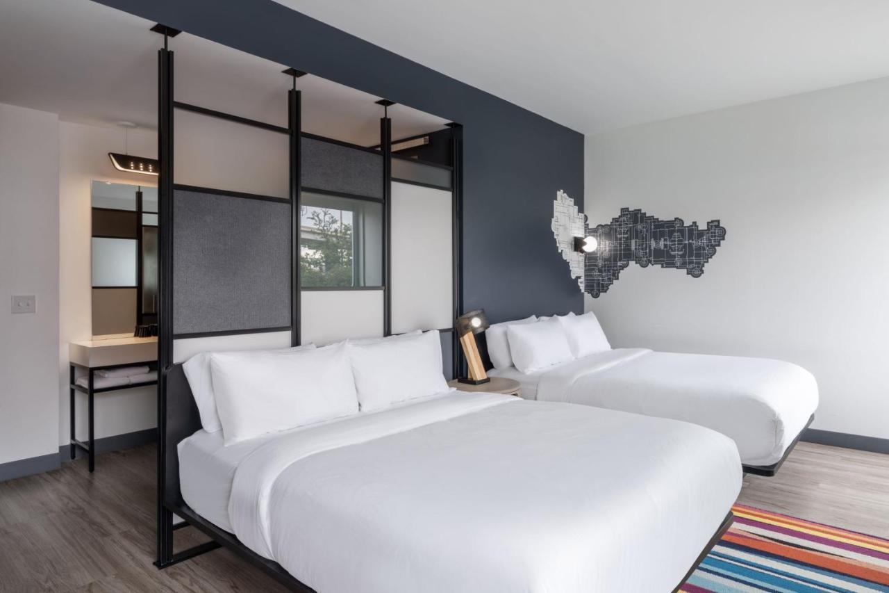 Queen Room Two Queen Beds
