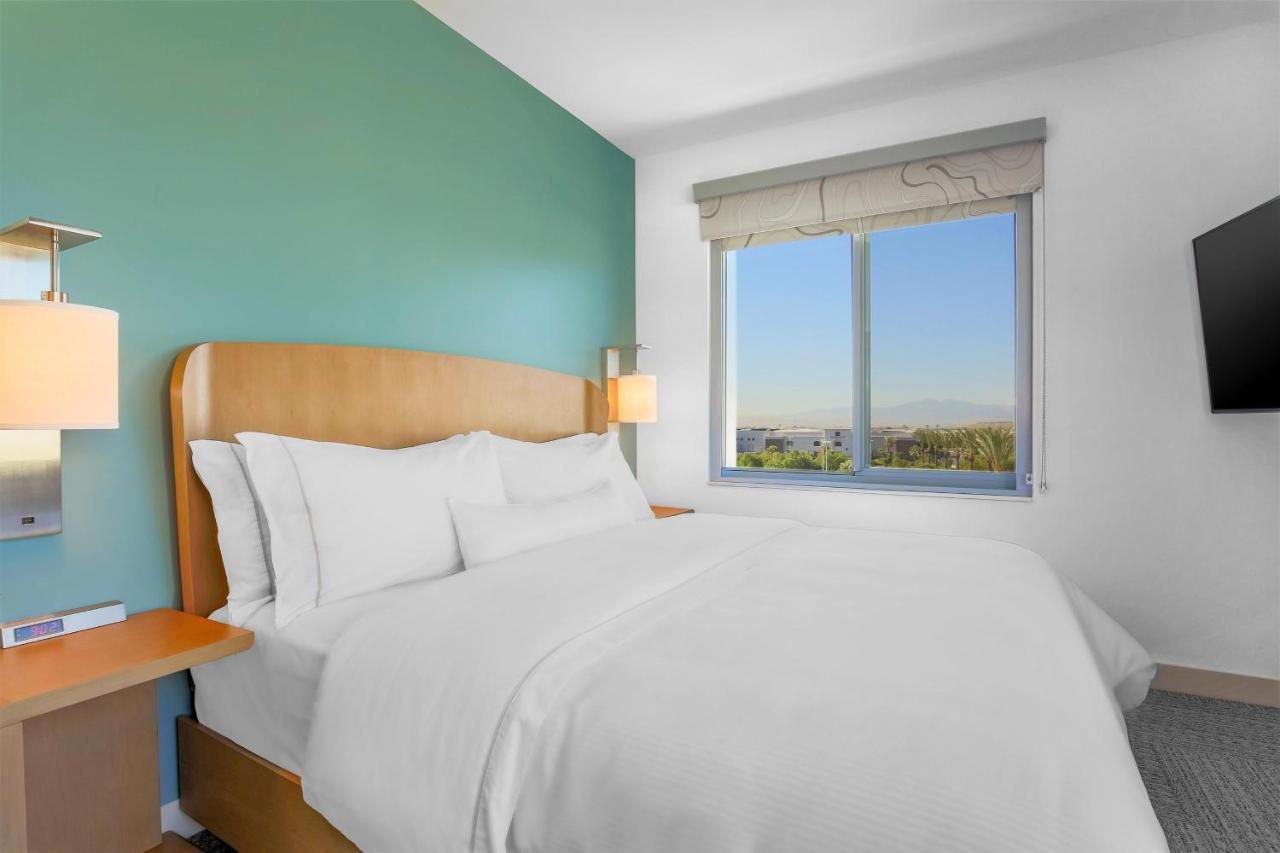 Guest Room 1 King