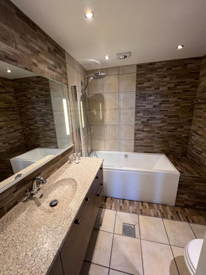 Suite with Sea View