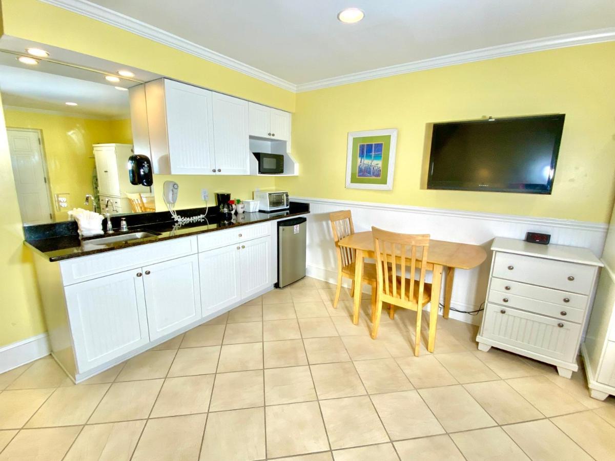 Queen Suite