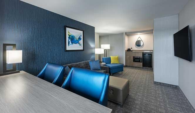 One-Bedroom Suite Two Double Beds