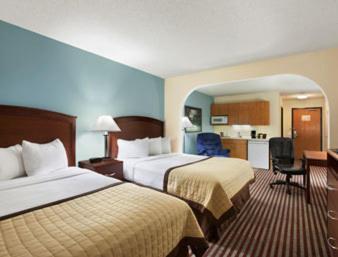 Studio Suite with Two Queen Beds - Non-Smoking