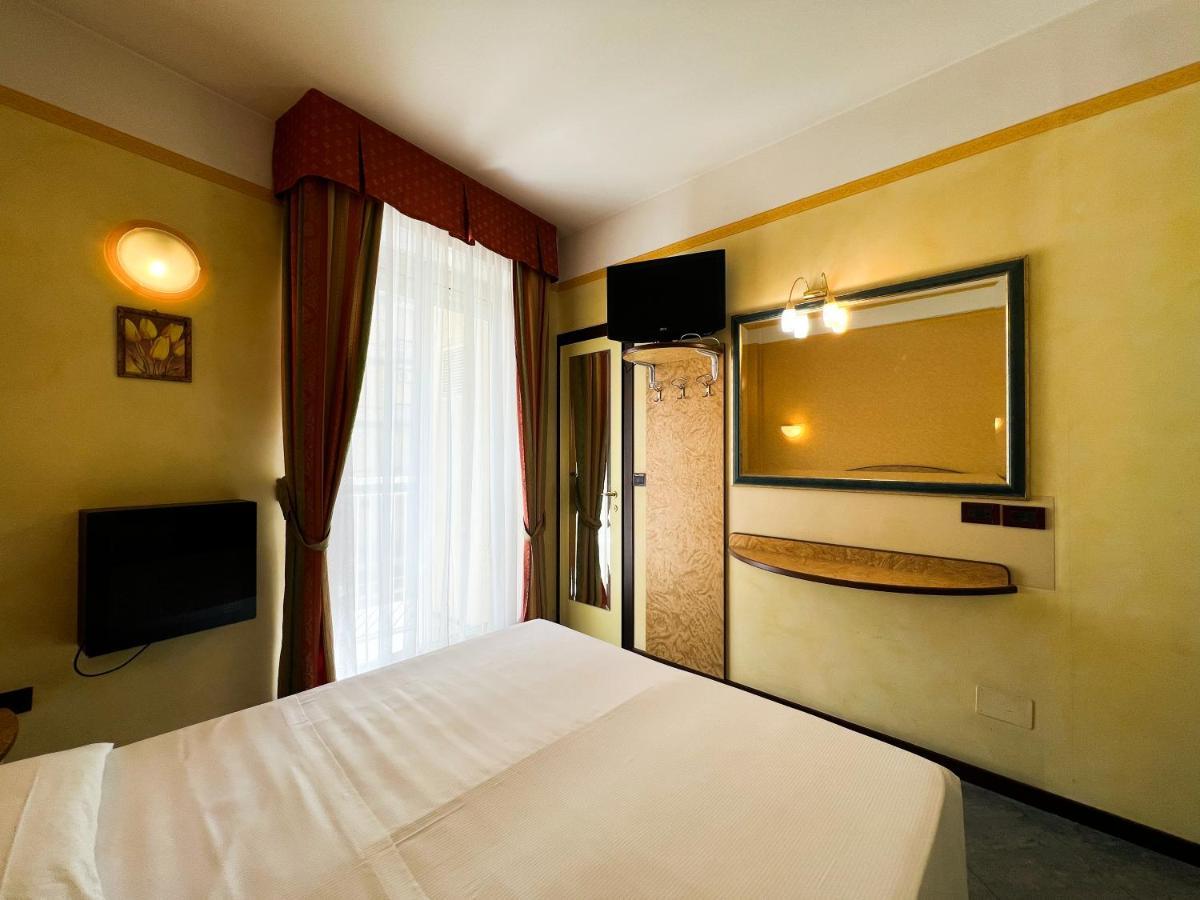 Double or Twin Room Balcony