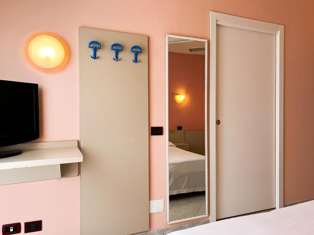 Double or Twin Room Balcony