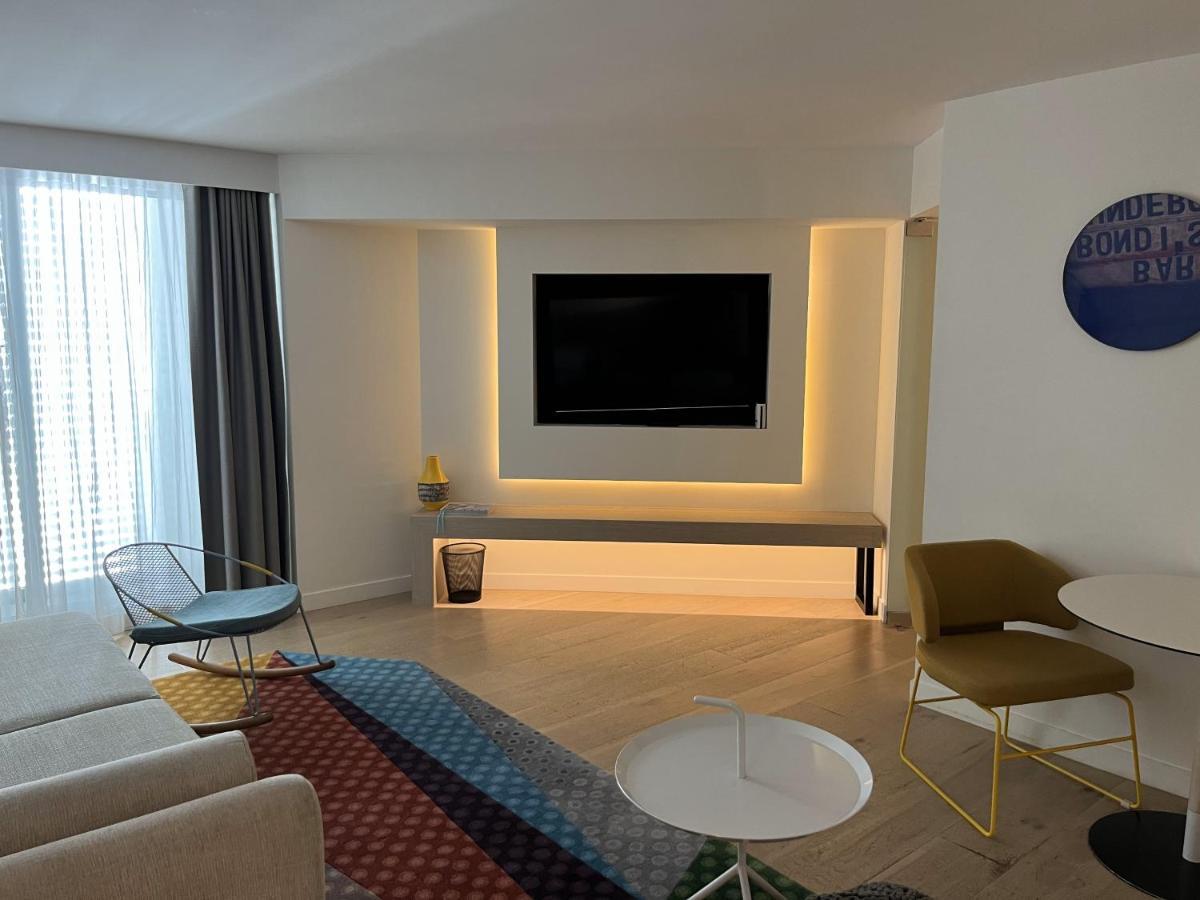 Atrium Suite balcony
