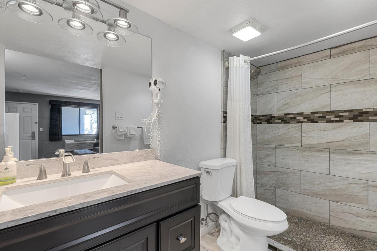 One-Bedroom Suite,1377796685:JPEG