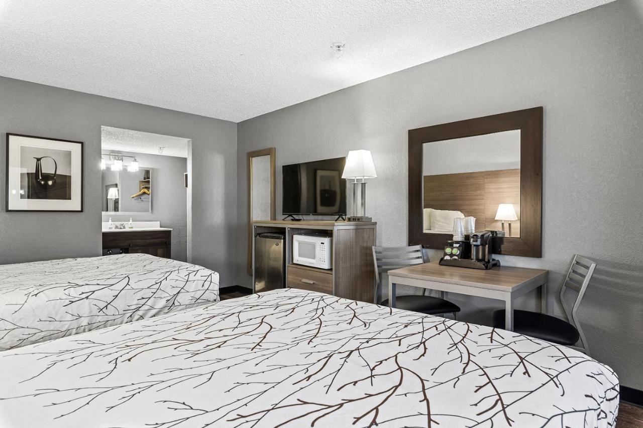 Standard Queen Room,1377798374:JPEG