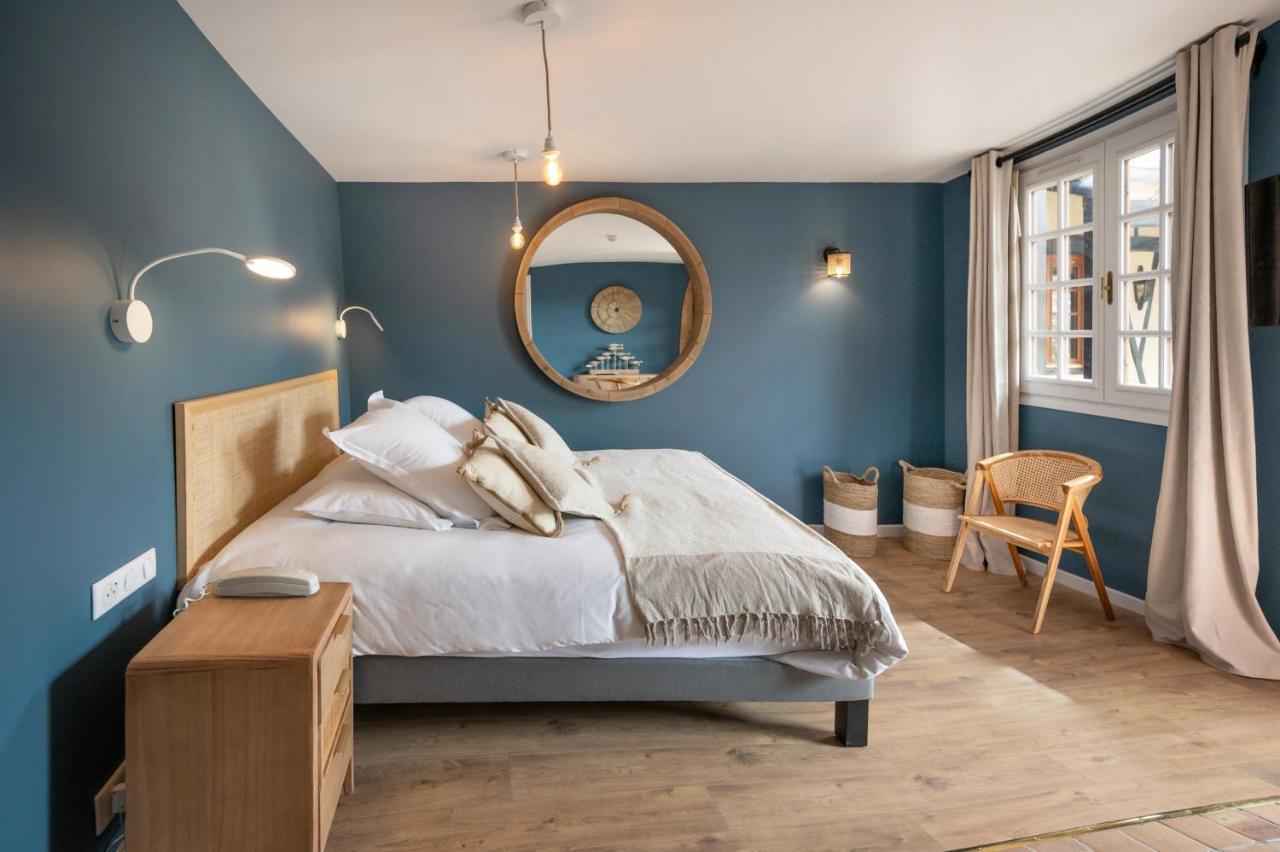 Superior Double or Twin Room Garden View