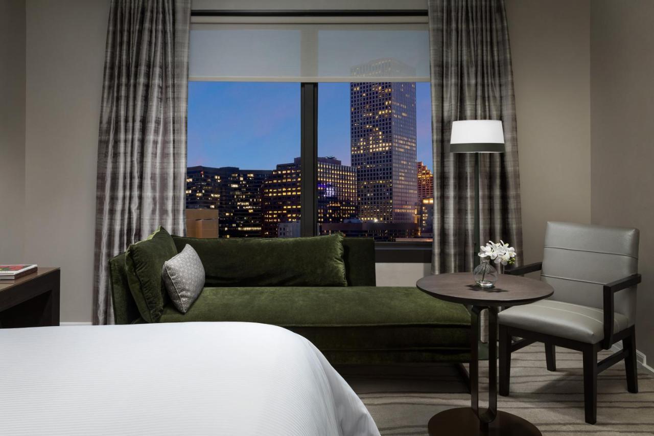 Traditional King Guest room 1 King City view