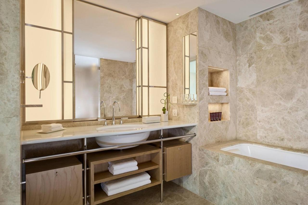Executive King Suite