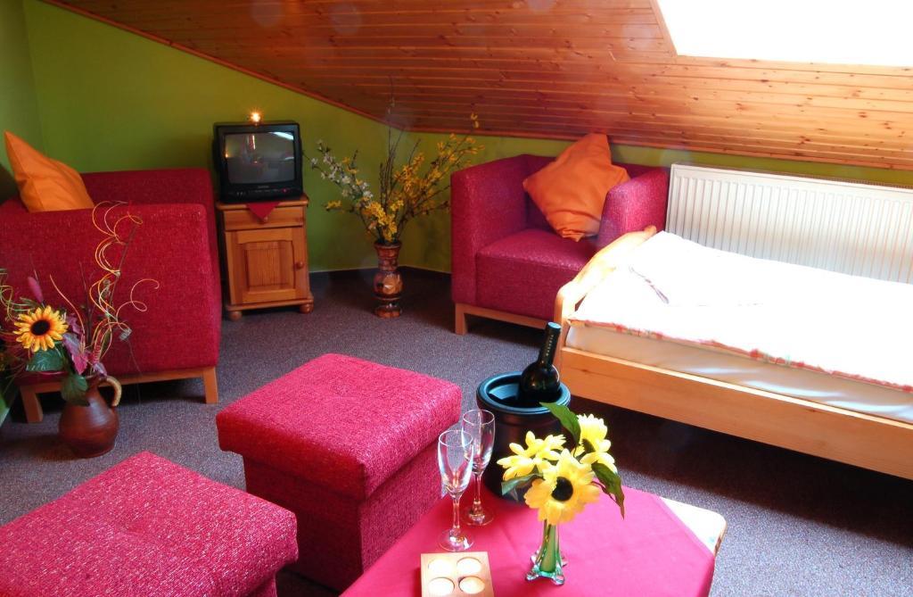 Double Room - Disability Access - Roll In Shower